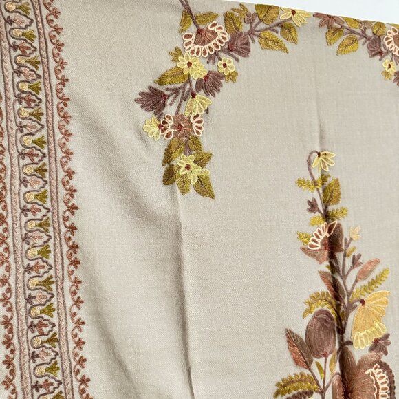 Pashmina Shawl/Scarf Cashmere Wool Womens Gray Embroidered Floral Size 71 x 28" - Picture 2 of 6